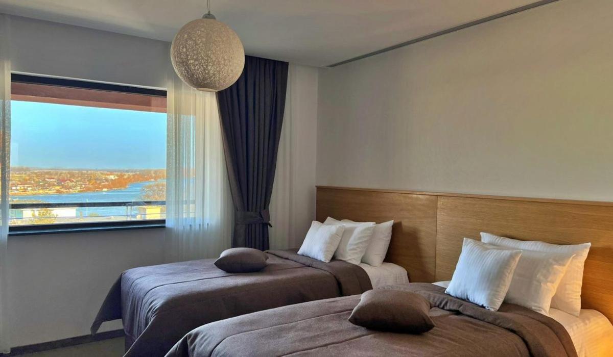 Hotel Condor Tulcsa Kültér fotó